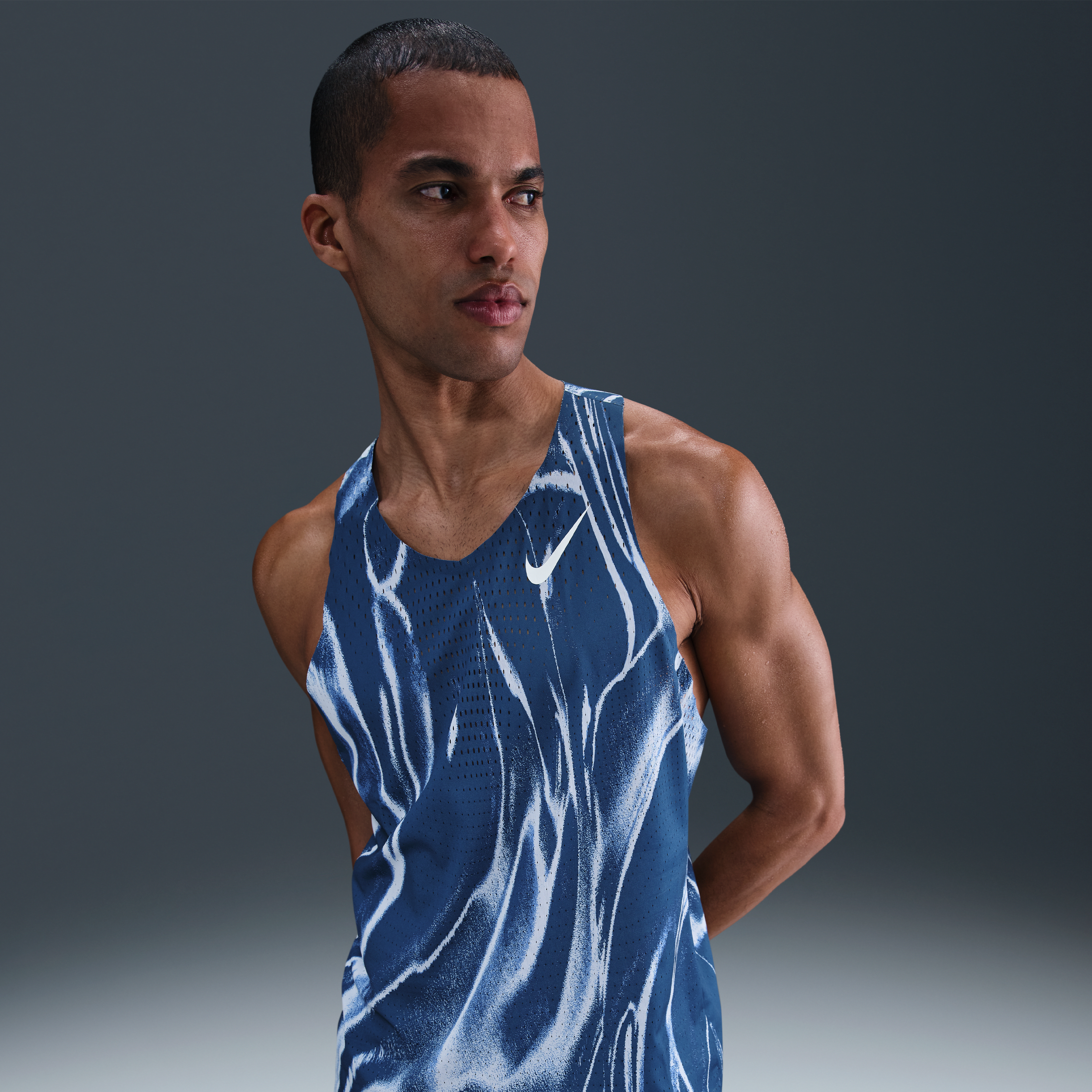 Nike AeroSwift Bowerman Track Club Men's Running Vest | King's Cross